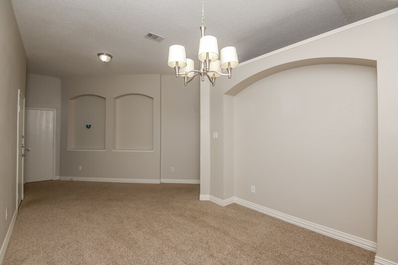 2,070/Mo, 11009 Deer Trl Fort Worth, TX 76140 Dining Room View 2