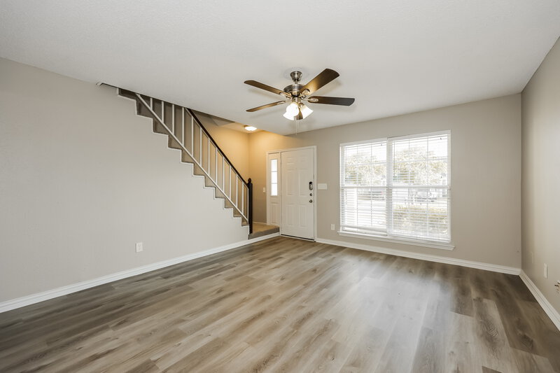 2,320/Mo, 930 Danforth Pl Arlington, TX 76017 Living Room View