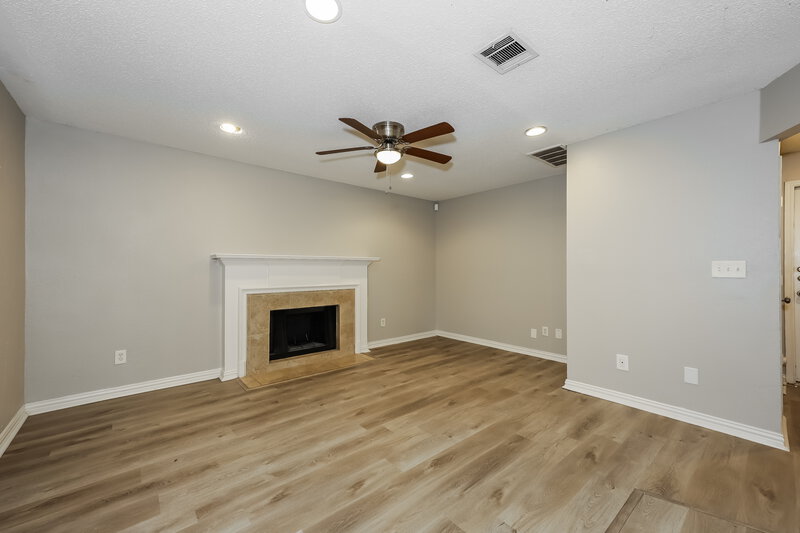 2,320/Mo, 930 Danforth Pl Arlington, TX 76017 Family Room View