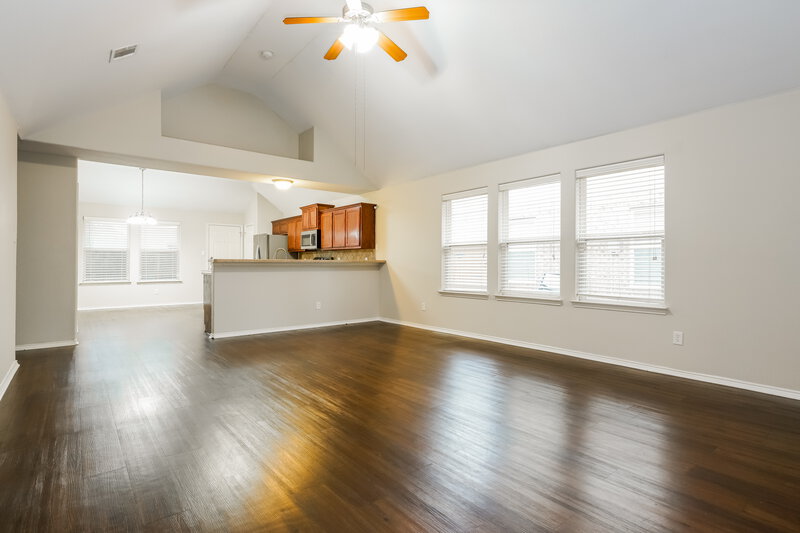 2,325/Mo, 12124 Rowsley Ln Burleson, TX 76028 Living Room View