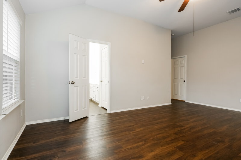 2,325/Mo, 12124 Rowsley Ln Burleson, TX 76028 Main Bedroom View 2