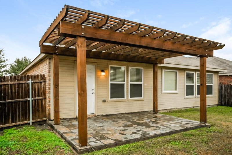 2,325/Mo, 12124 Rowsley Ln Burleson, TX 76028 Rear View