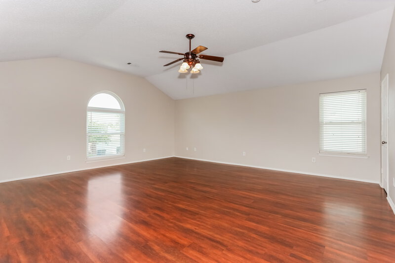 2,210/Mo, 10229 Dawson Trl Fort Worth, TX 76108 Main Bedroom View