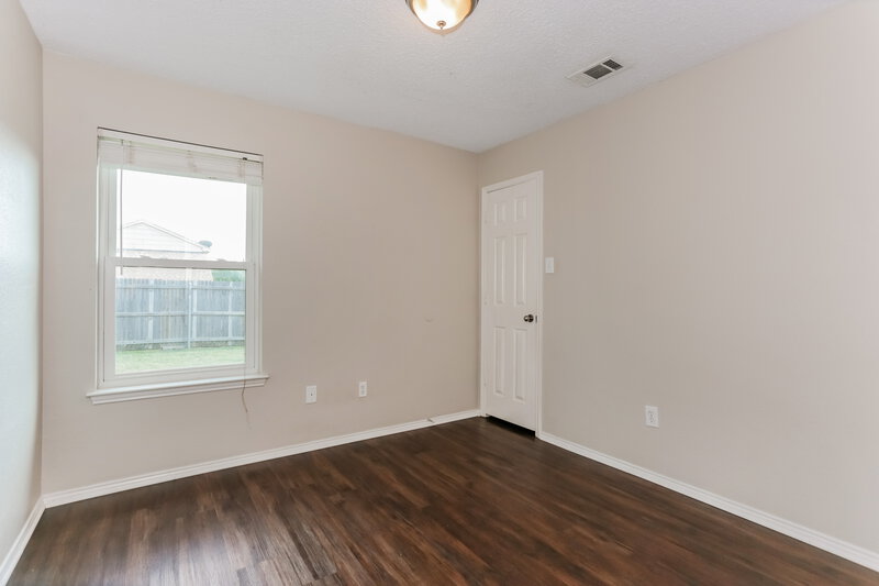 2,210/Mo, 10229 Dawson Trl Fort Worth, TX 76108 Bedroom View 3