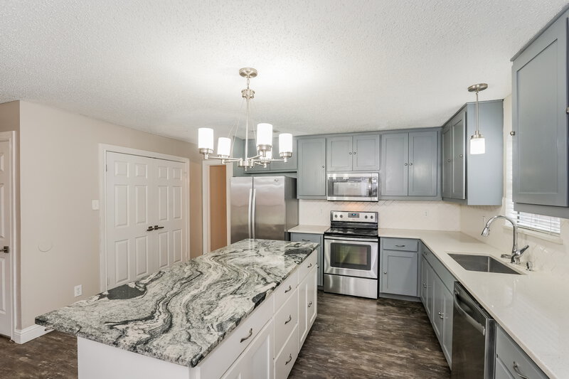 3,630/Mo, 3104 Clovermeadow Dr Fort Worth, TX 76123 Kitchen View 2