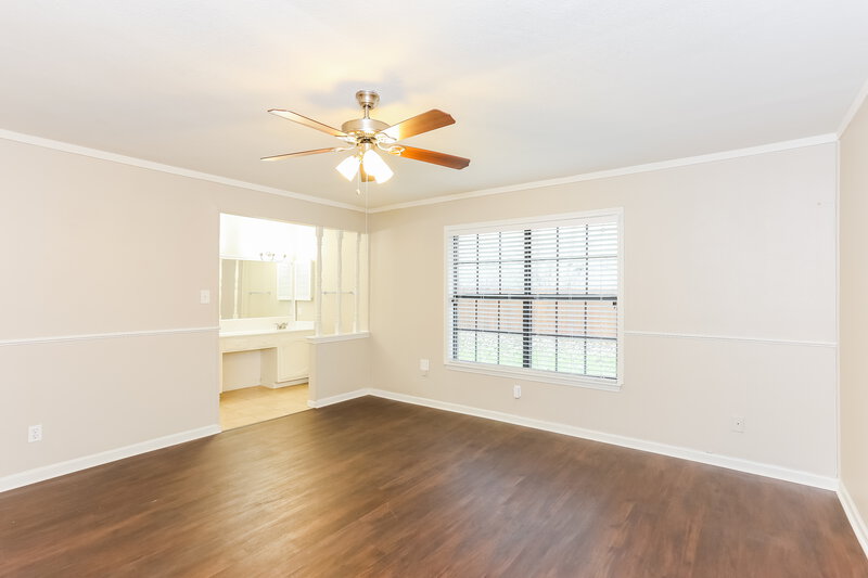 2,365/Mo, 1509 Lewis Trl Grand Prairie, TX 75052 Main Bedroom View