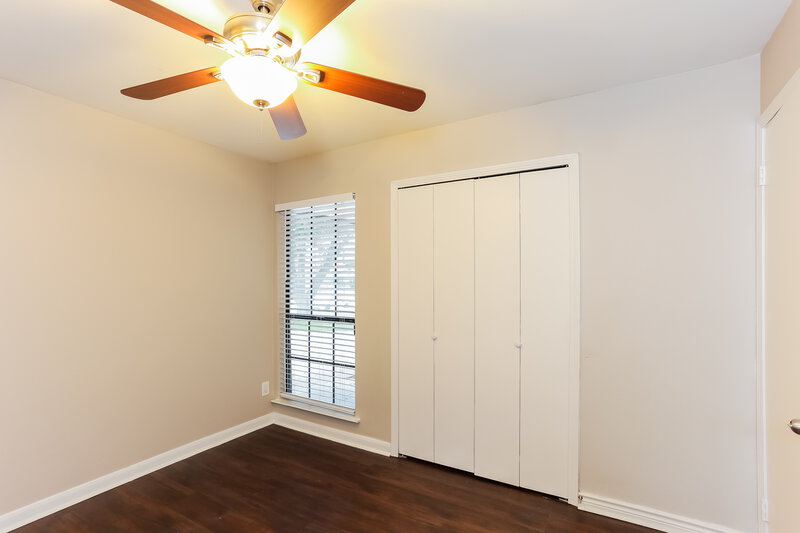 2,365/Mo, 1509 Lewis Trl Grand Prairie, TX 75052 Bedroom View