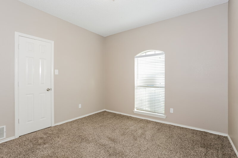 2,140/Mo, 849 Woodridge Cir Desoto, TX 75115 Bedroom View