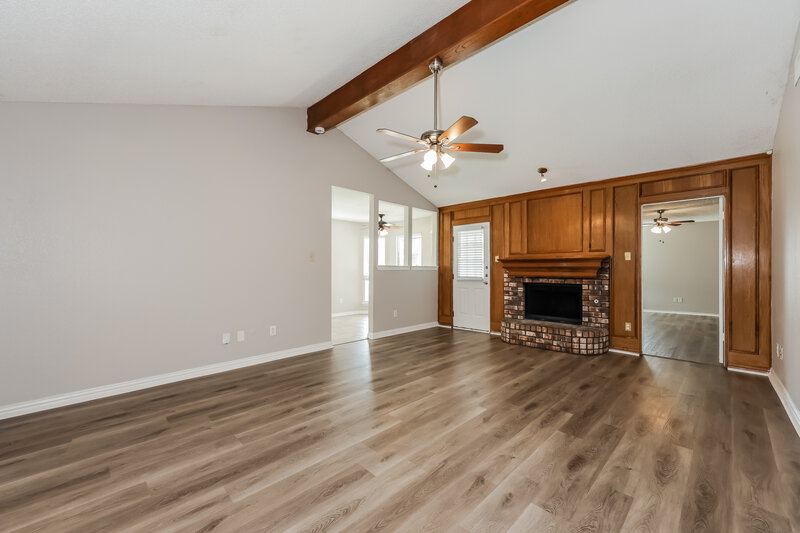 2,405/Mo, 1801 Seminole Trl Mesquite, TX 75149 Living Room View 2