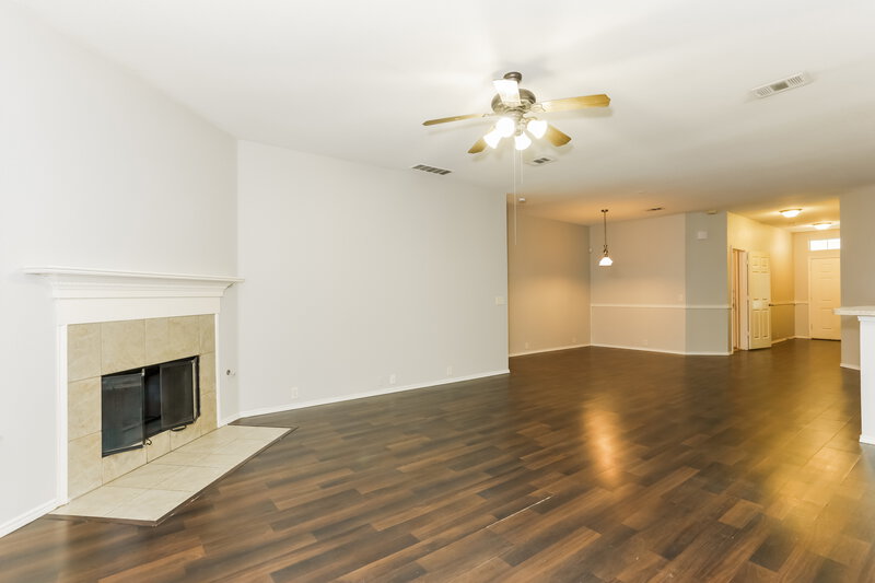 1,835/Mo, 8433 Asheville Ln Fort Worth, TX 76123 Living Room View