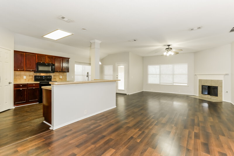 1,835/Mo, 8433 Asheville Ln Fort Worth, TX 76123 Living Room View 2