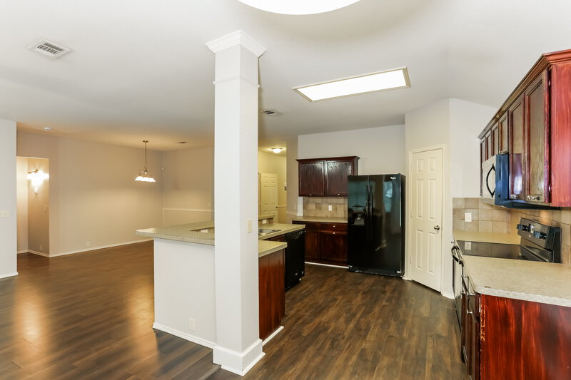 1,835/Mo, 8433 Asheville Ln Fort Worth, TX 76123 Kitchen View