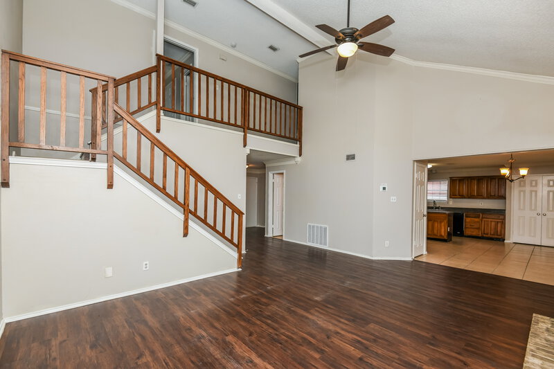 2,275/Mo, 2552 Forest Creek Dr Fort Worth, TX 76123 Living Room View 2