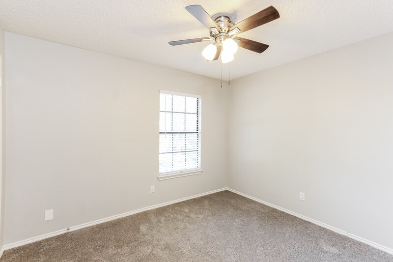1,975/Mo, 401 Longshadow Ln Mesquite, TX 75149 Bedroom View