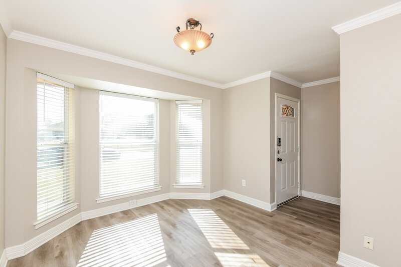 1,780/Mo, 2812 S Meadow Dr Fort Worth, TX 76133 Dining Room View