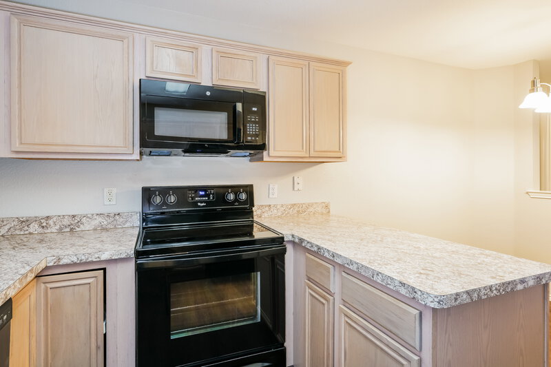 1,945/Mo, 1322 Misty Meadows Dr Midlothian, TX 76065 Kitchen View