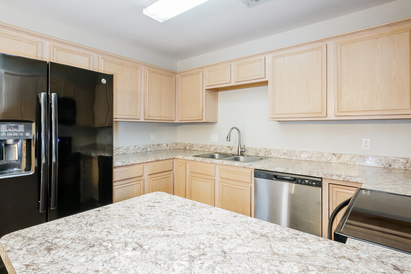 1,945/Mo, 1322 Misty Meadows Dr Midlothian, TX 76065 Kitchen View 2