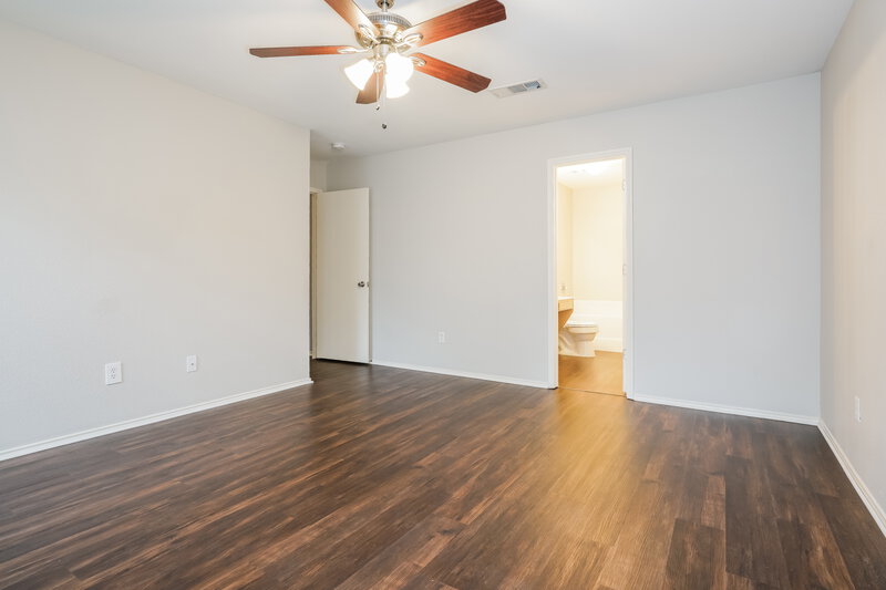 1,945/Mo, 1322 Misty Meadows Dr Midlothian, TX 76065 Main Bedroom View