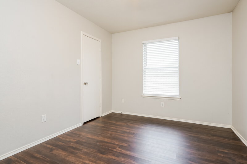 1,945/Mo, 1322 Misty Meadows Dr Midlothian, TX 76065 Bedroom View 2