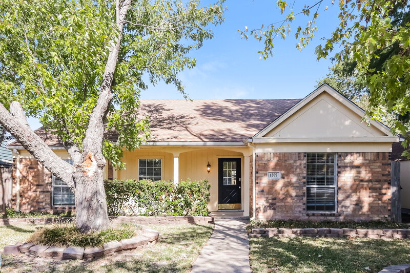 1,975/Mo, 1309 Newsome Rd Mesquite, TX 75149 External View