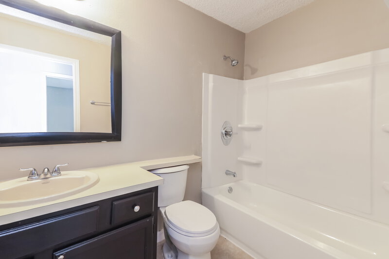 1,975/Mo, 1309 Newsome Rd Mesquite, TX 75149 Bathroom View