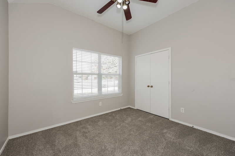2,080/Mo, 709 Gillon Dr Arlington, TX 76001 Bedroom View
