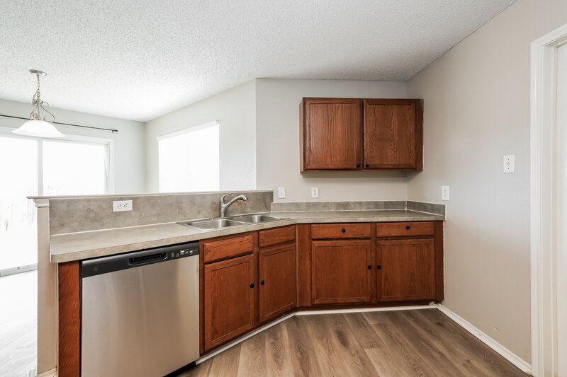 2,150/Mo, 316 Dakota Ridge Dr Fort Worth, TX 76134 Kitchen View 2