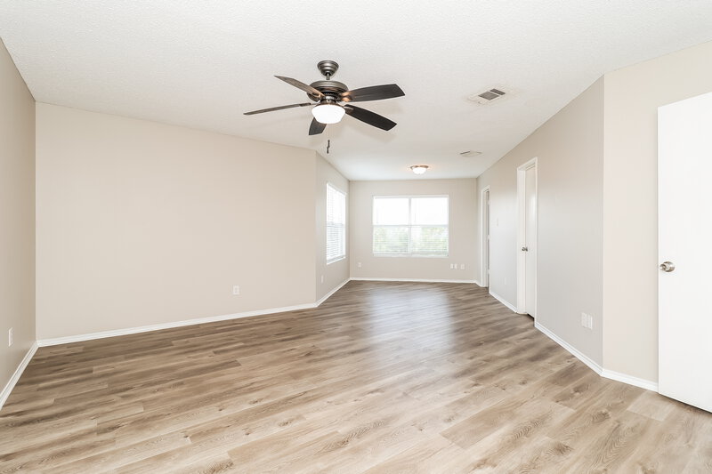 2,150/Mo, 316 Dakota Ridge Dr Fort Worth, TX 76134 Main Bedroom View