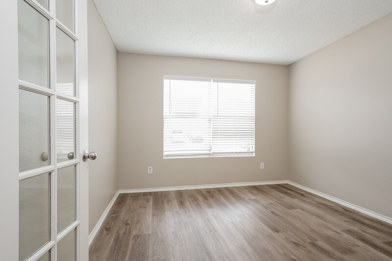 2,150/Mo, 316 Dakota Ridge Dr Fort Worth, TX 76134 Office View