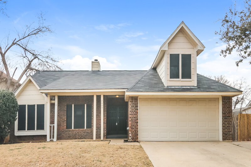 2,040/Mo, 2605 Mountainview Dr Corinth, TX 76210 External View