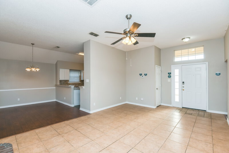 1,975/Mo, 600 Lionel Way Fort Worth, TX 76108 Living Room View 3