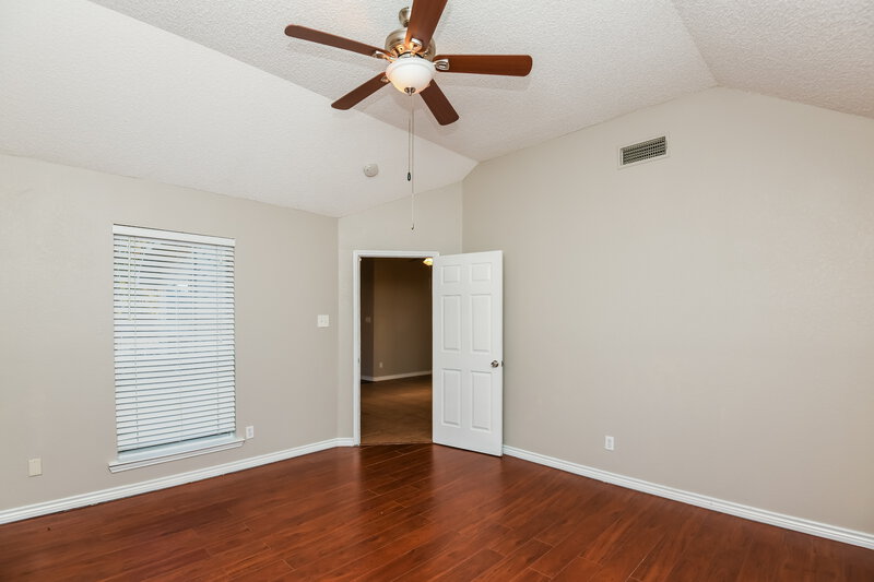 1,975/Mo, 600 Lionel Way Fort Worth, TX 76108 Main Bedroom View 2
