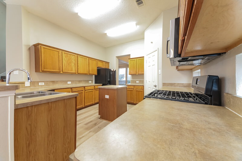 3,440/Mo, 2214 Elm Falls Pl Mesquite, TX 75181 Kitchen View