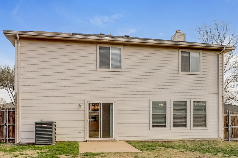 2,730/Mo, 2538 Saint Luke Ln Dallas, TX 75237 Rear View