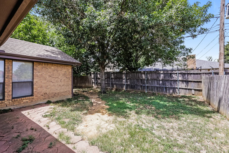 2,080/Mo, 6428 Peggy Dr Fort Worth, TX 76133 Rear View 2