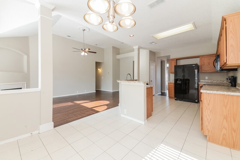 2,180/Mo, 742 River Oak Way Lake Dallas, TX 75065 Dining Room View