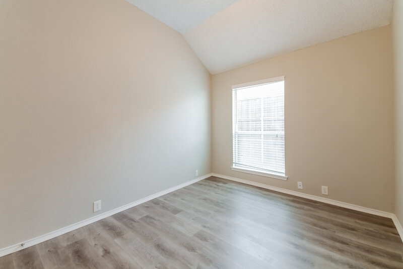 2,180/Mo, 742 River Oak Way Lake Dallas, TX 75065 Bedroom View
