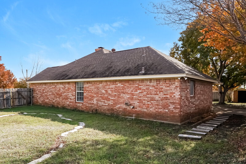 2,030/Mo, 216 Edson Ave Crowley, TX 76036 Rear View 2