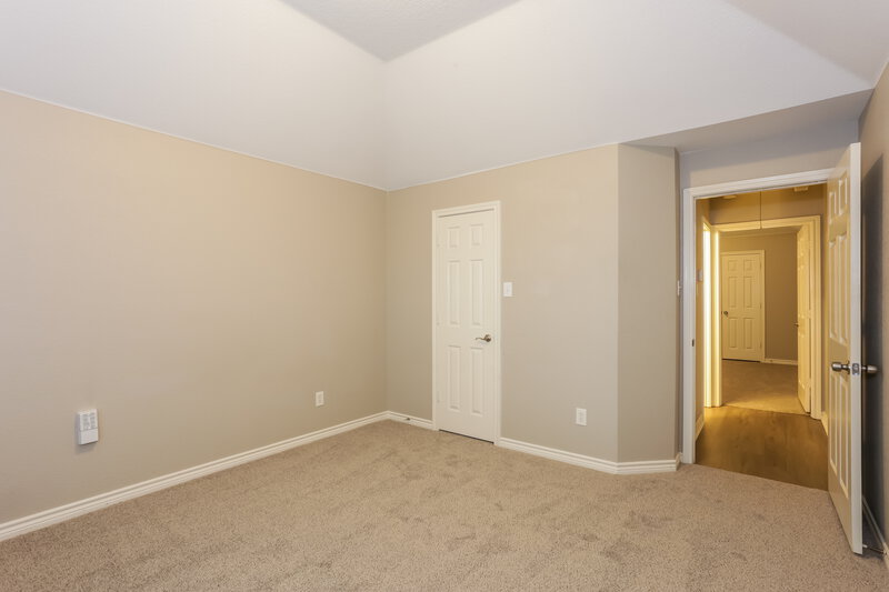 3,345/Mo, 102 Hartley Ln Red Oak, TX 75154 Bedroom View 2