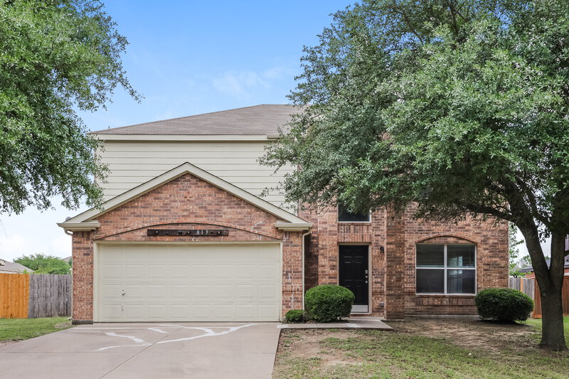 3,430/Mo, 819 Creekside Dr Glenn Heights, TX 75154 External View