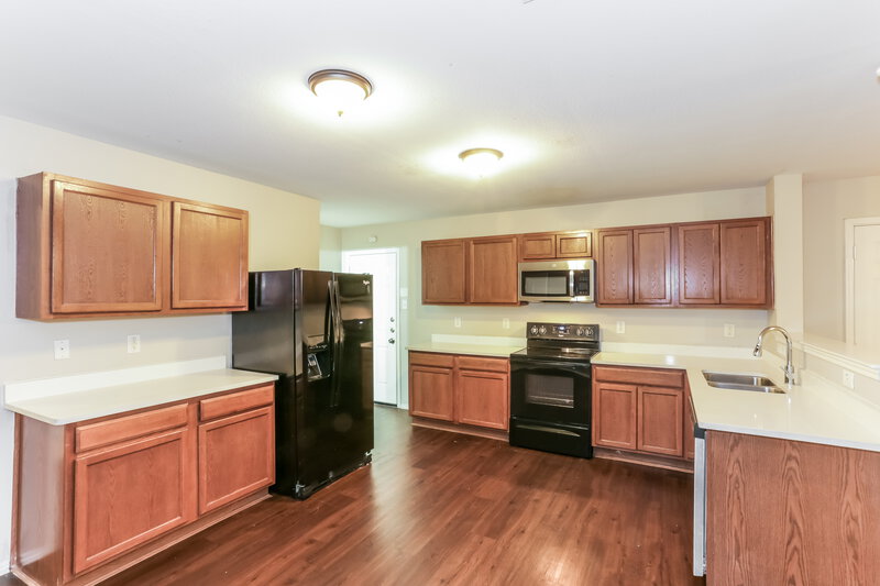 2,190/Mo, 1054 Graystone Dr Lancaster, TX 75134 Kitchen View