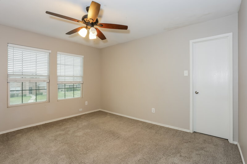 2,190/Mo, 1054 Graystone Dr Lancaster, TX 75134 Bedroom View 2