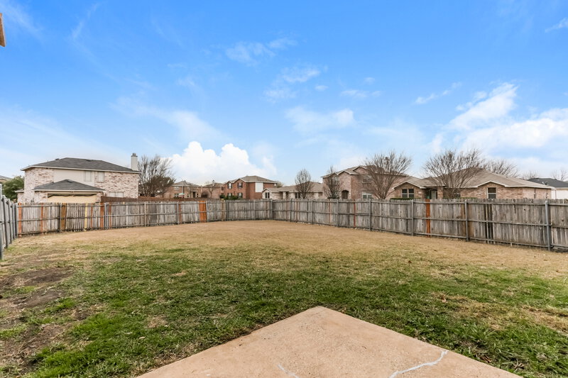 2,190/Mo, 1054 Graystone Dr Lancaster, TX 75134 Rear View
