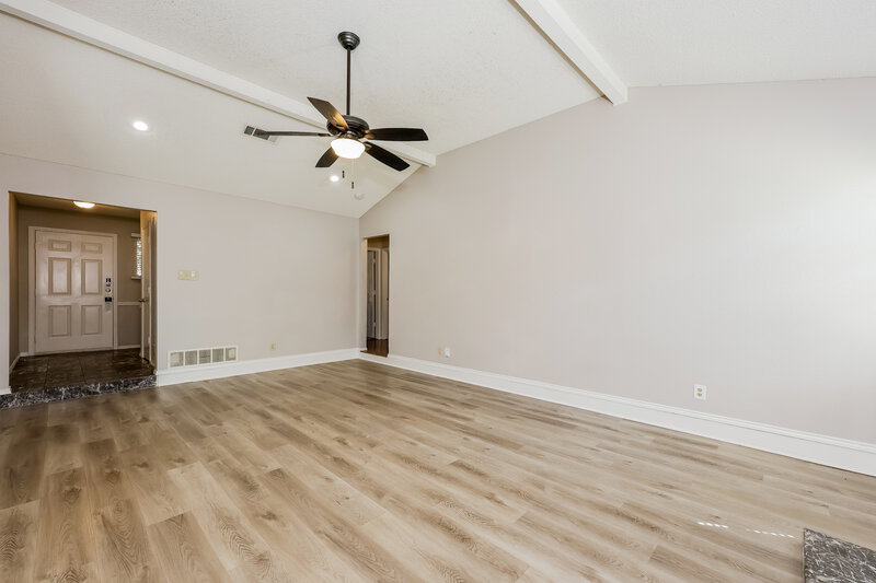 1,785/Mo, 1224 Nicole Way Burleson, TX 76028 Living Room View 3