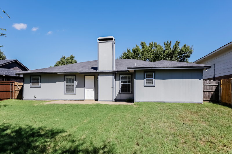 1,785/Mo, 1224 Nicole Way Burleson, TX 76028 Rear View