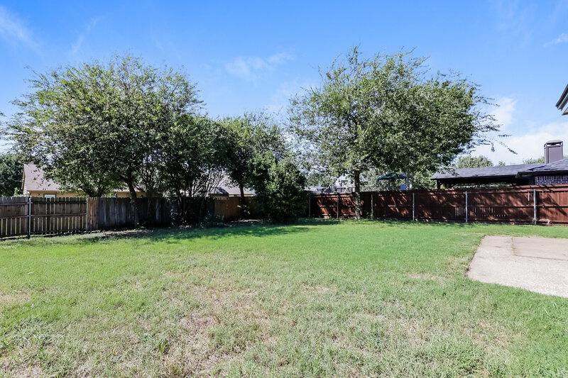 1,785/Mo, 1224 Nicole Way Burleson, TX 76028 Backyard View