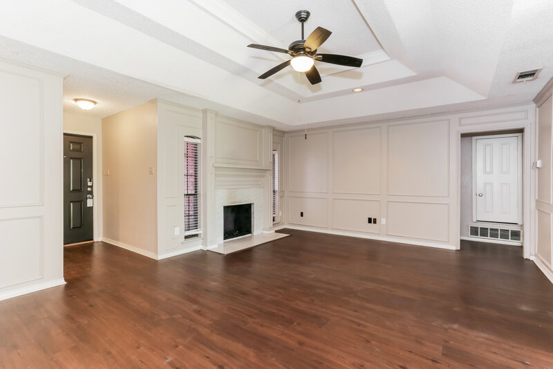 1,835/Mo, 7933 Clear Brook Cir Fort Worth, TX 76123 Living Room View