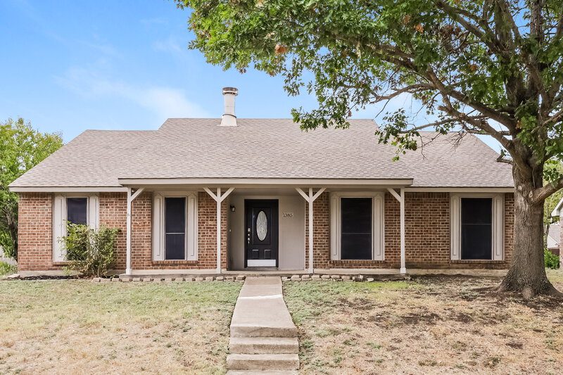 2,540/Mo, 1385 Southridge Dr Lancaster, TX 75146 External View