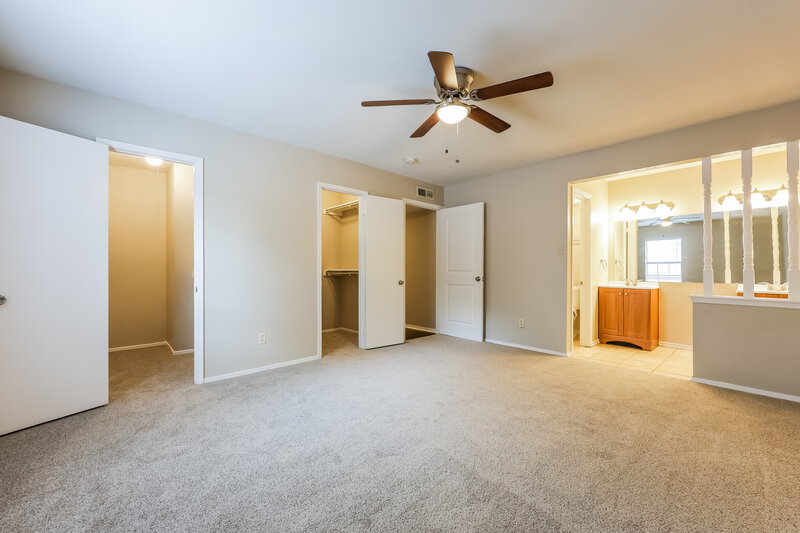 2,540/Mo, 1385 Southridge Dr Lancaster, TX 75146 Main Bedroom View