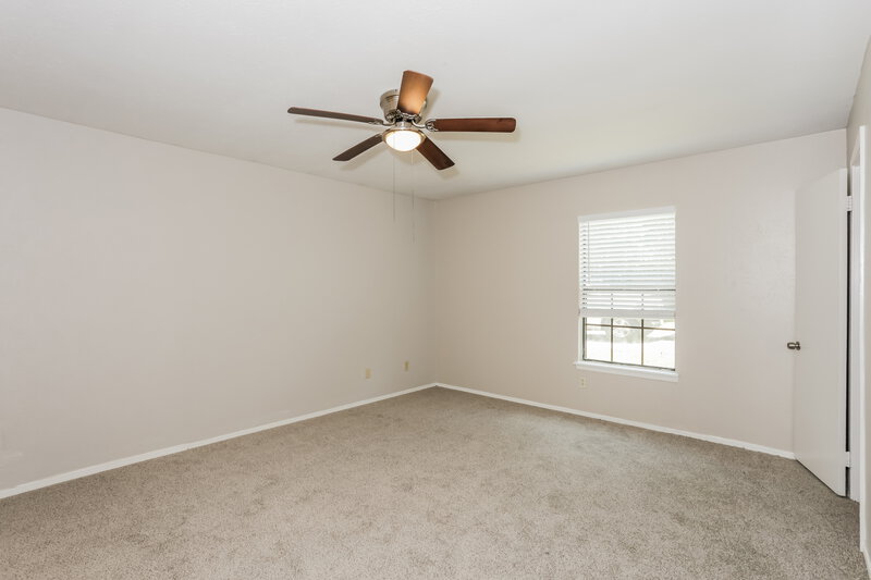 2,055/Mo, 1385 Southridge Dr Lancaster, TX 75146 Main Bedroom View